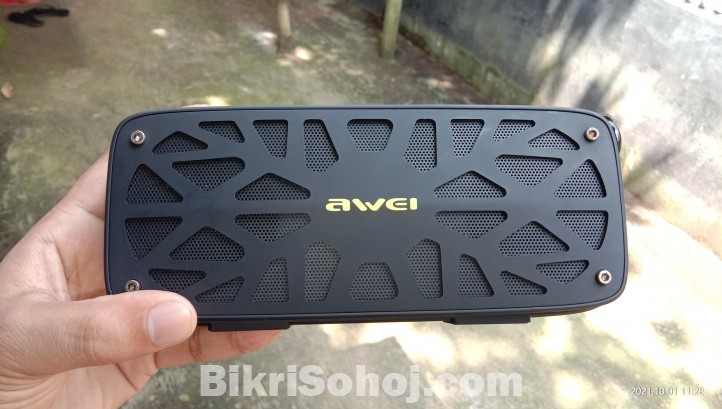 Awei Y330 Bluetooth Speaker